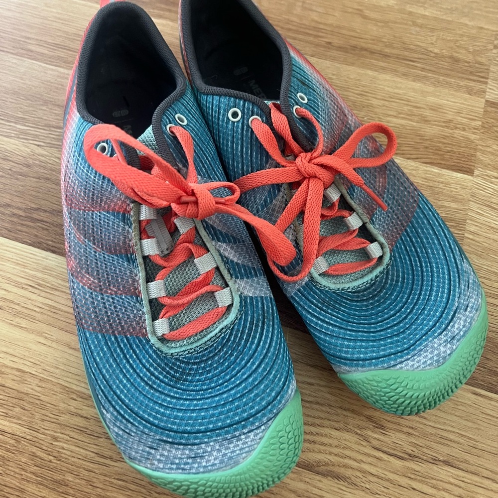 Merrell Athletic Shoes Blue and Red Breathable Mesh